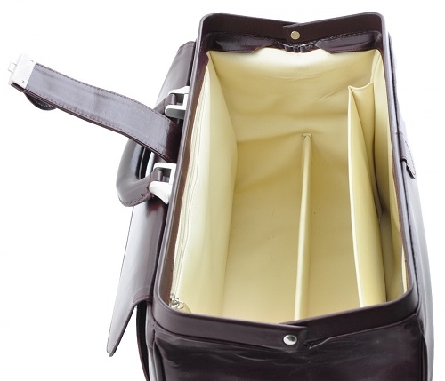 Durable and Functional Doctors Leather Bag Burgundy 