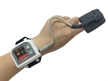 Wrist  Worn Pulse Oximeter  with  Large LCD Display