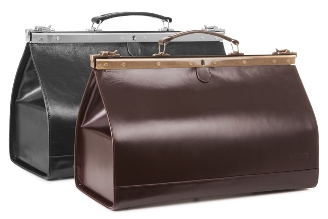 Doctors Classic Leather Bag  Brown with Brass Fittings